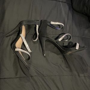 Kelly & Katie Diamond strap heels sz 9